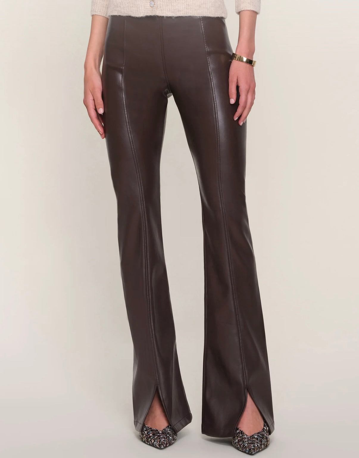 Nicollette Pant