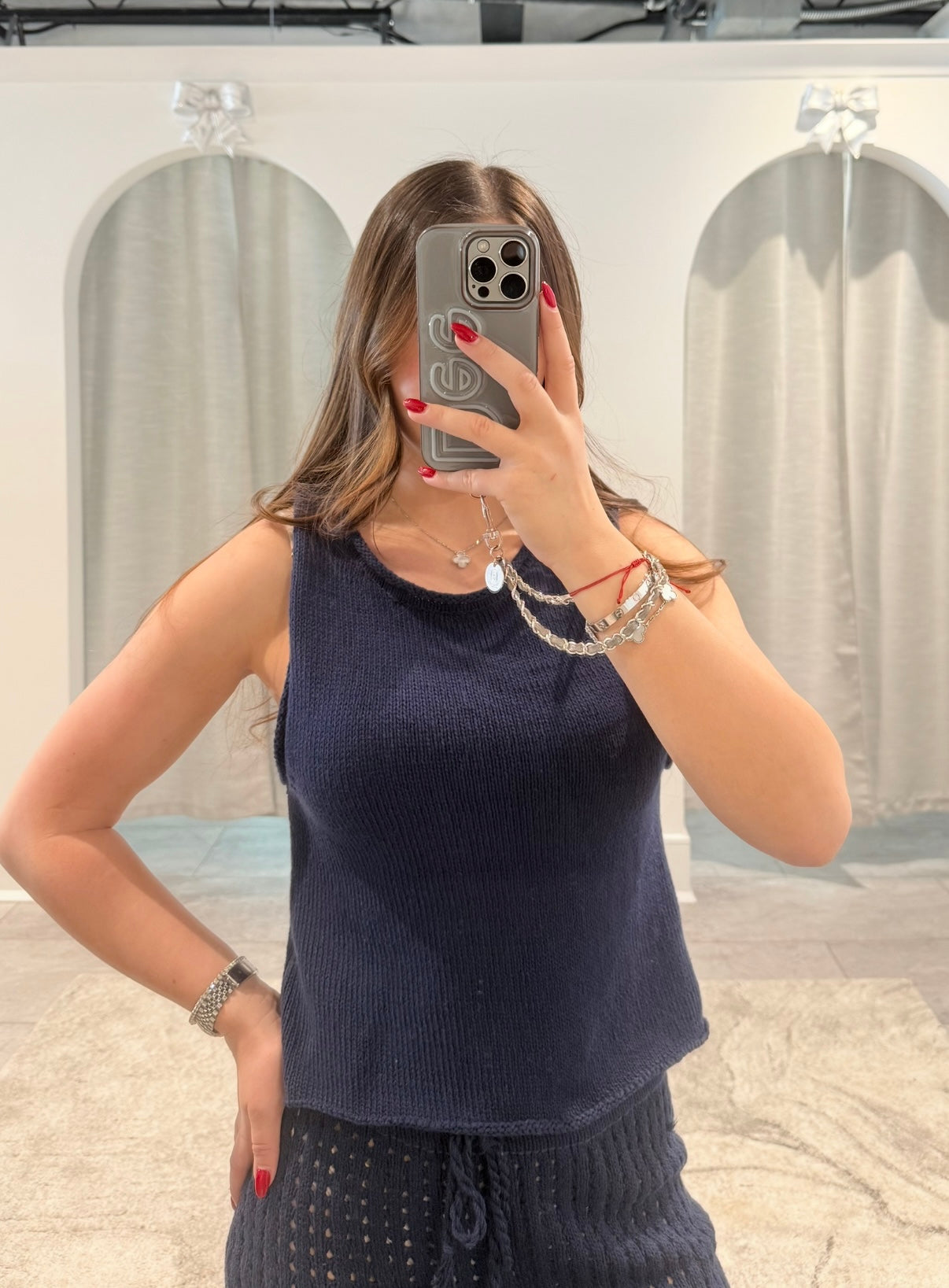 Lyon sleeveless sweater top