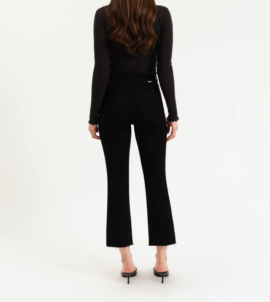 Shy girl highrise crop flare