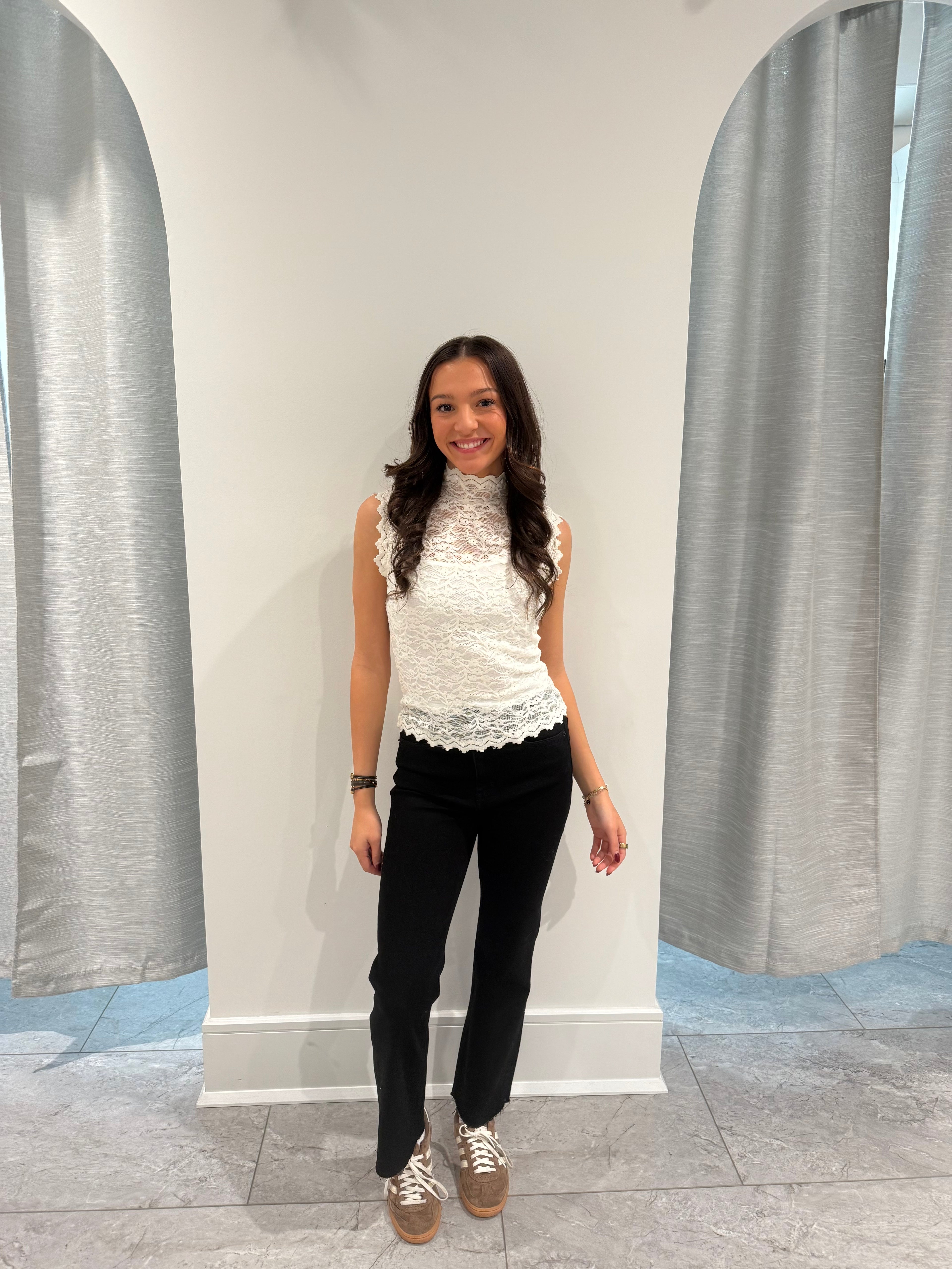 Stella Sleeveless Turtleneck