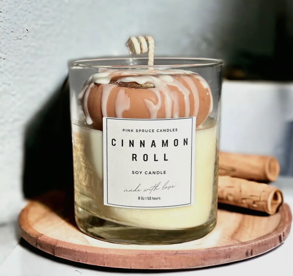 Cinnamon roll candle