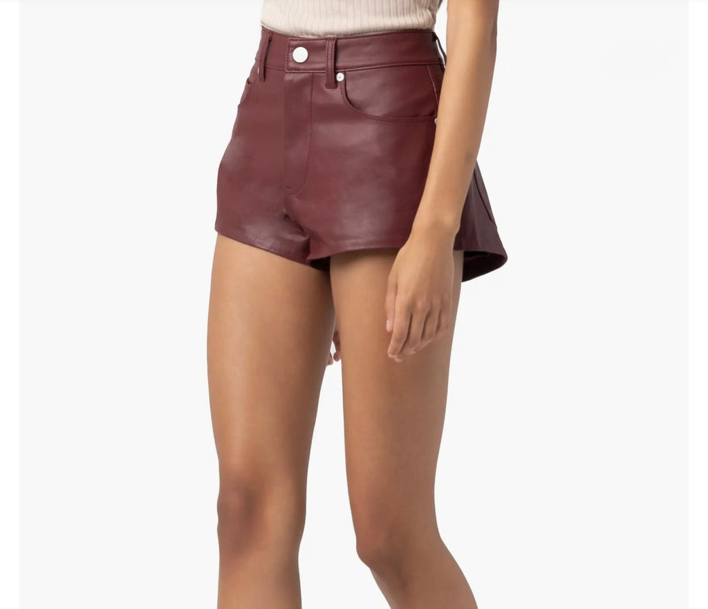 Move aside leather short