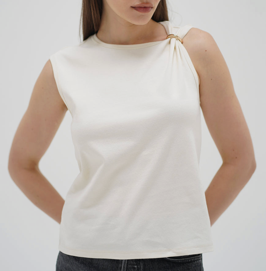 Idol Tee