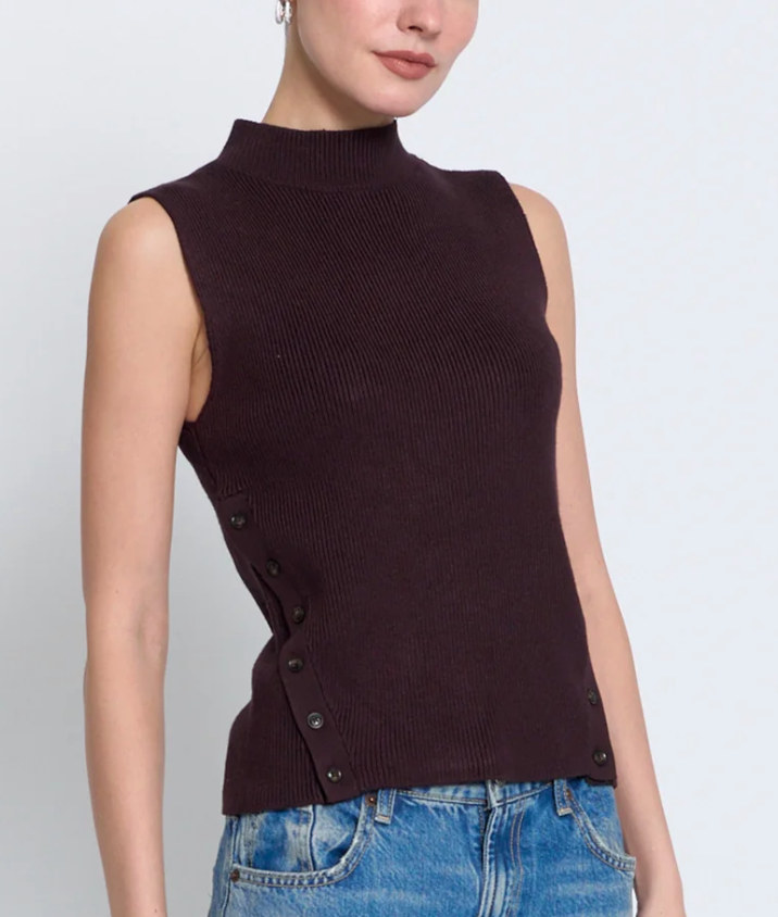 Birch Sleeveless Turtleneck