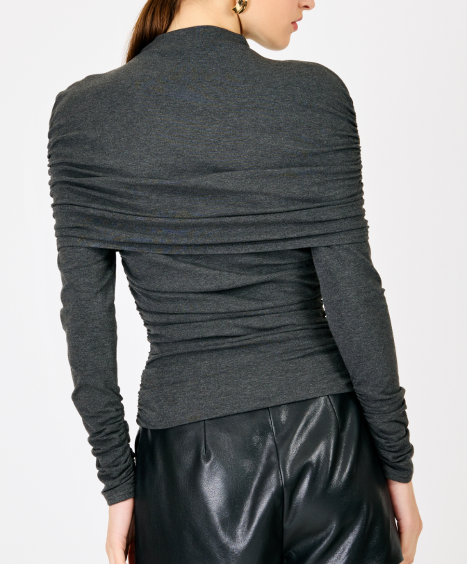 Debois Cape top