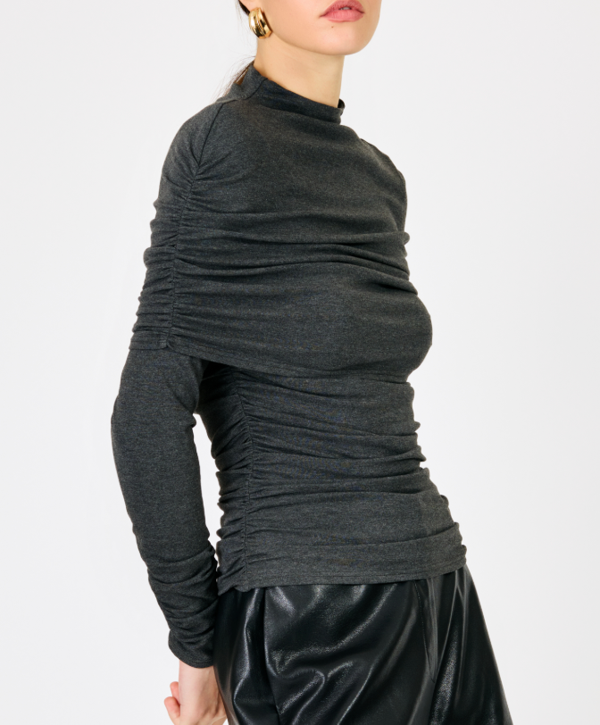 Debois Cape top